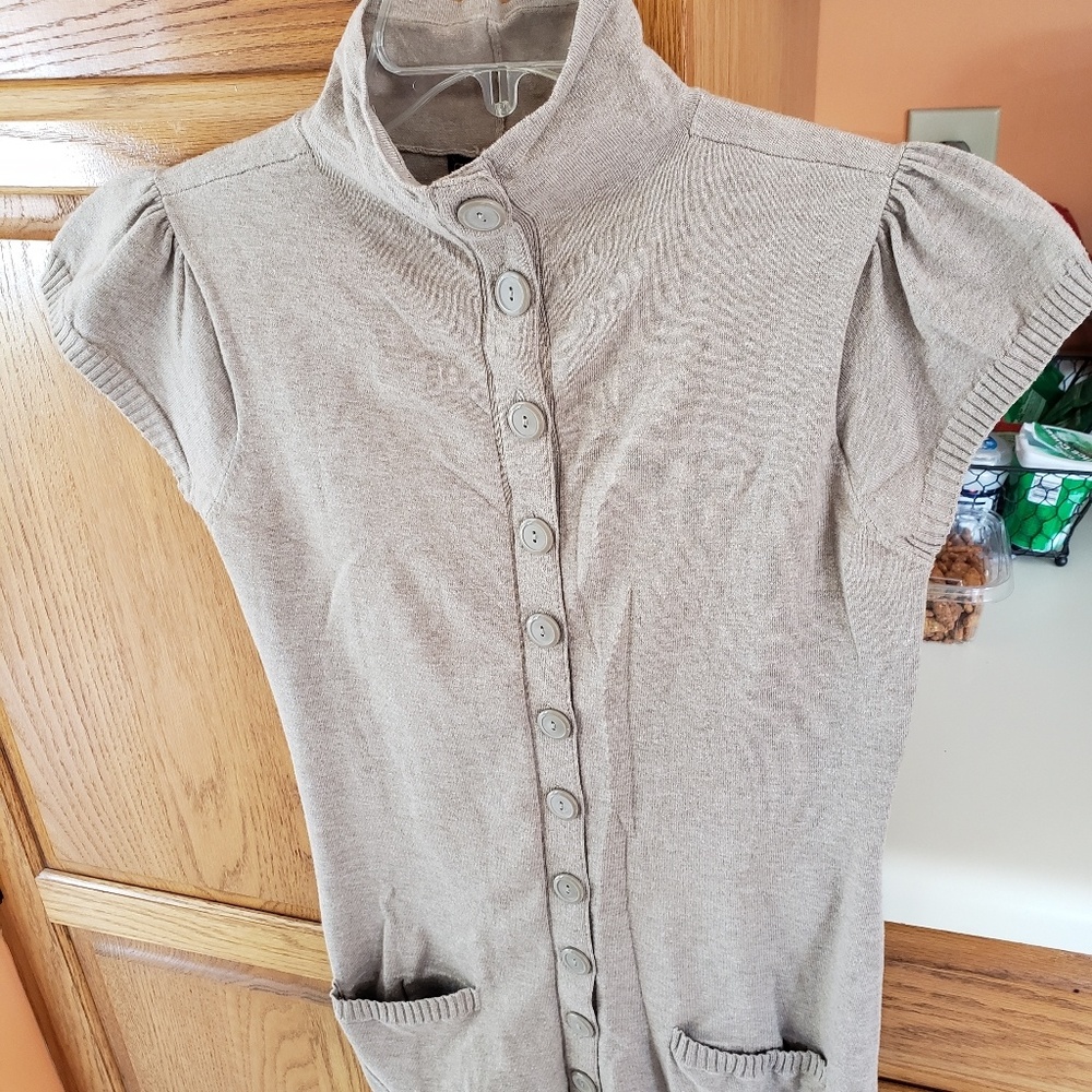 Guess Jean's Tan sweater light weight